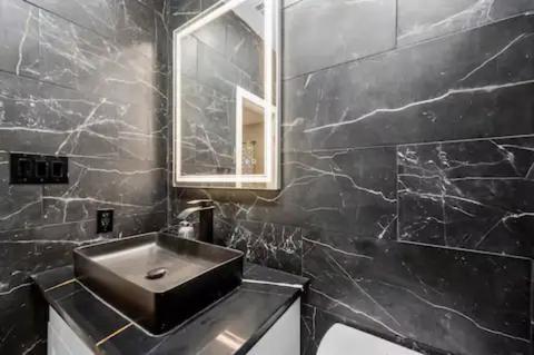 Spacious 1Br Galleria Apt With Pool & Free Park ヒューストン エクステリア 写真