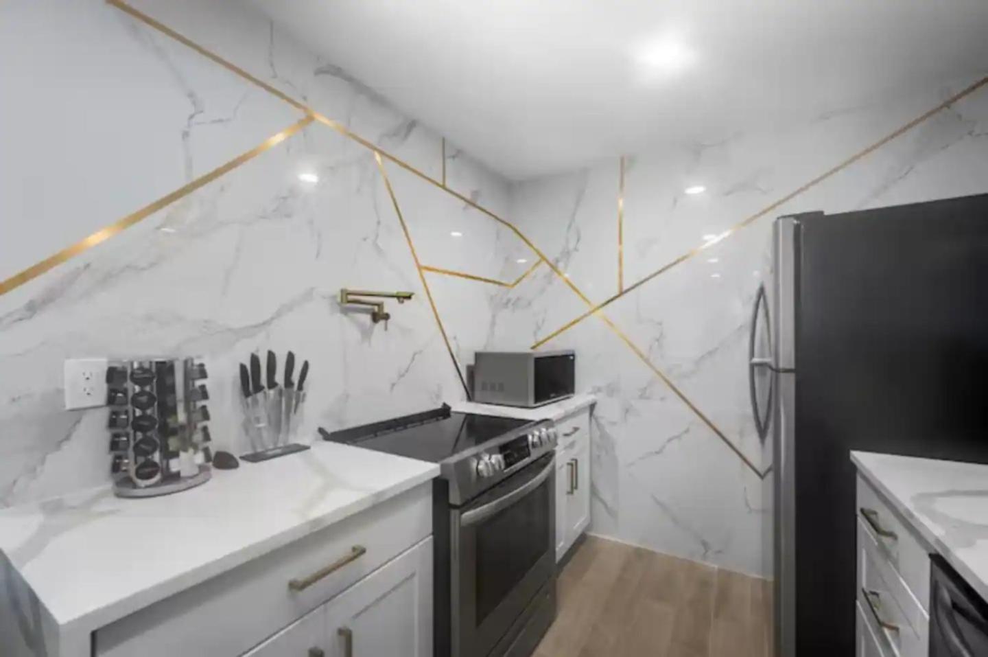 Spacious 1Br Galleria Apt With Pool & Free Park ヒューストン エクステリア 写真