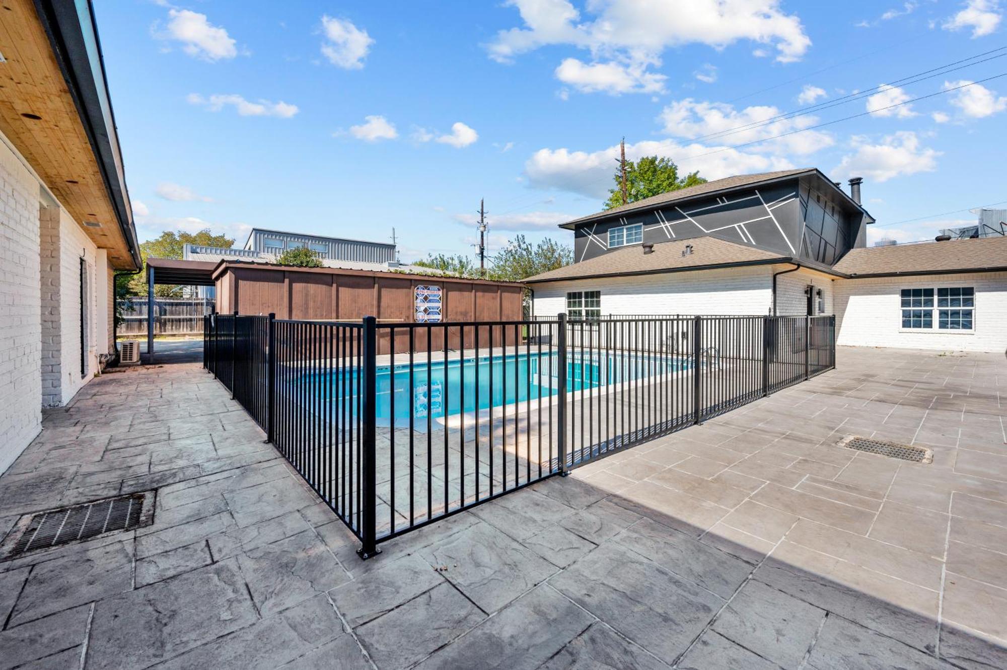 Spacious 1Br Galleria Apt With Pool & Free Park ヒューストン エクステリア 写真
