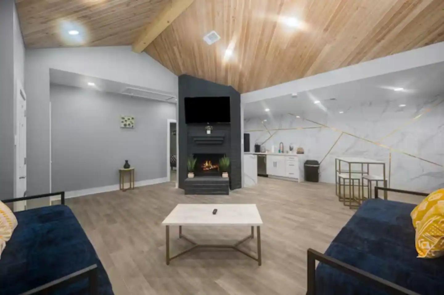Spacious 1Br Galleria Apt With Pool & Free Park ヒューストン エクステリア 写真